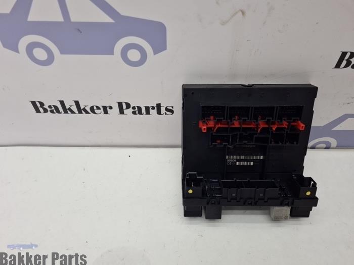 Used Body control computer Volkswagen Passat Variant (3C5) 2.0 TDI 16V 140 Price € 30,00 Margin scheme offered by Bakker Parts
