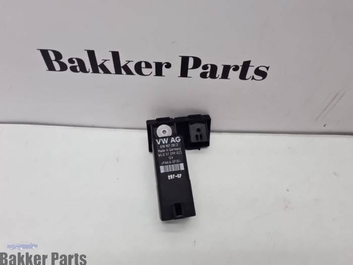 Gebrauchte Vorglührelais Volkswagen Touran (1T1/T2) 1.9 TDI 105 Euro 3 Preis € 10,00 Margenregelung angeboten von Bakker Parts