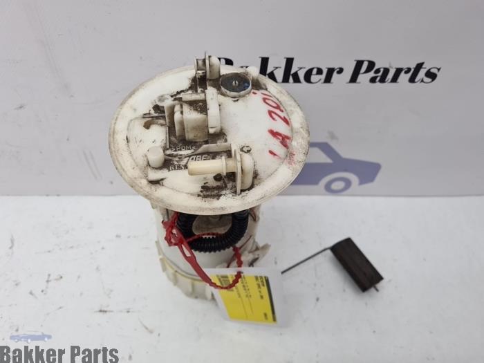 Begagnade Bensinpump Renault Espace (JK) 2.0 16V Pris € 35,00 Marginaltabell erbjuds av Bakker Parts