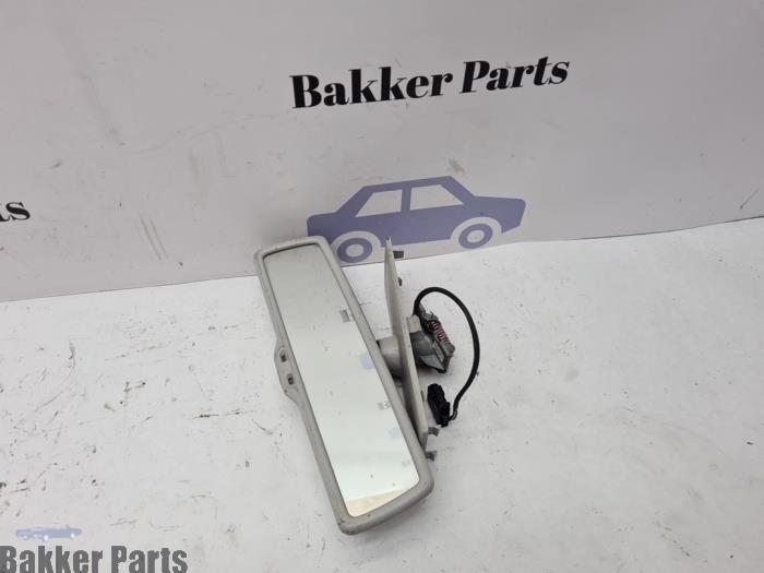 Używane Lusterko wewnetrzne Seat Leon (1P1) 1.6 16V Cena € 15,00 Procedura marży oferowane przez Bakker Parts