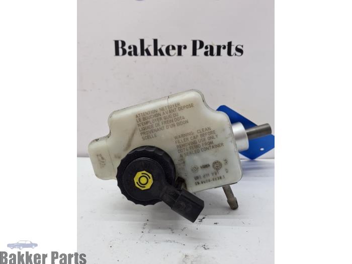Used Master cylinder Volkswagen Golf VI (5K1) 2.0 GTI 16V Price € 30,00 Margin scheme offered by Bakker Parts