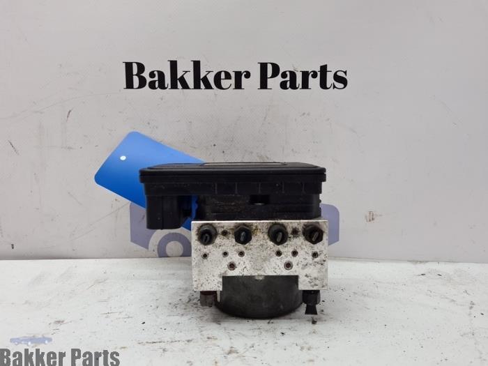 Begagnade ABS-pump Peugeot 208 I (CA/CC/CK/CL) 1.6 Blue HDi 100 Pris € 100,00 Marginaltabell erbjuds av Bakker Parts