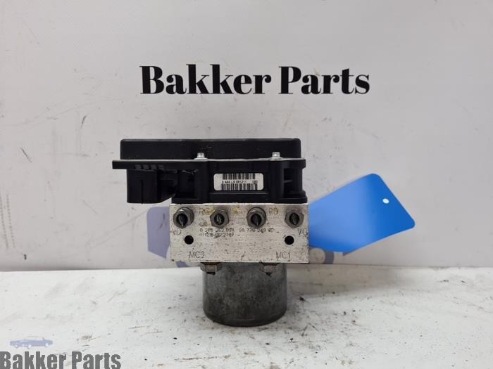 Used ABS pump Citroen C4 Berline (NC) 1.4 16V VTi Price € 100,00 Margin scheme offered by Bakker Parts