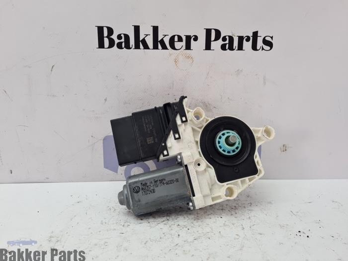 Door window regulator motor
