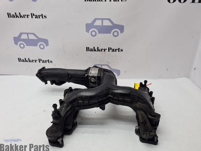 Używane Kolektor dolotowy Porsche Cayenne II (92A) 3.0 D V6 24V Cena € 225,00 Procedura marży oferowane przez Bakker Parts