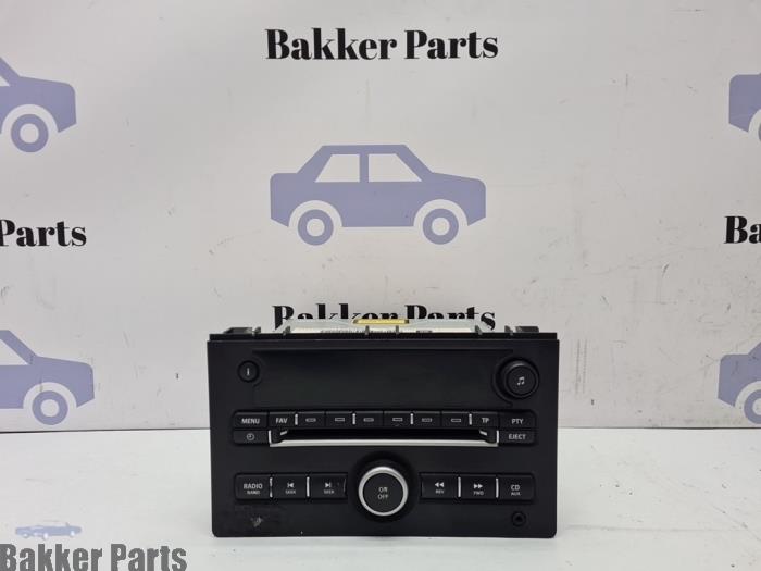 Używane Radio Saab 9-3 Sport Estate (YS3F) 1.9 TiD Cena € 100,00 Procedura marży oferowane przez Bakker Parts