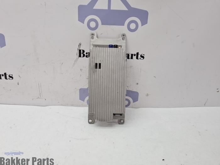 Begagnade Bluetooth-modul BMW X3 (F25) xDrive35i 3.0 24V Pris € 100,00 Marginaltabell erbjuds av Bakker Parts