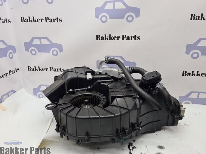 Begagnade Värmarhus Volkswagen Sharan (7N) 2.0 TDI 16V Pris € 250,00 Marginaltabell erbjuds av Bakker Parts