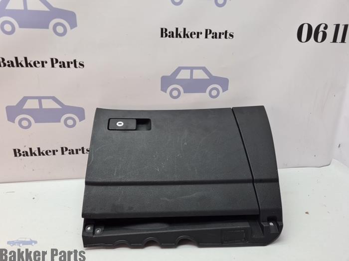 Begagnade Handskfack Volkswagen Sharan (7N) 2.0 TDI 16V Pris € 45,00 Marginaltabell erbjuds av Bakker Parts
