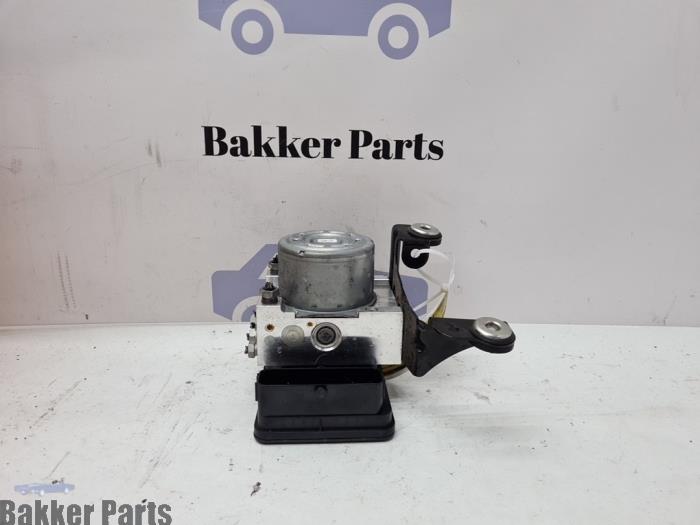 Usagé Bloc ABS Landrover Range Rover Evoque (LVJ/LVS) 2.0 eD 150 16V 5-drs. Prix € 250,00 Règlement à la marge proposé par Bakker Parts