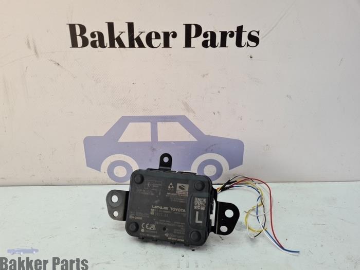 Begagnade Radarsensor Toyota Corolla (E21/EA1/EH1) 1.8 16V Hybrid 140 Pris € 225,00 Marginaltabell erbjuds av Bakker Parts