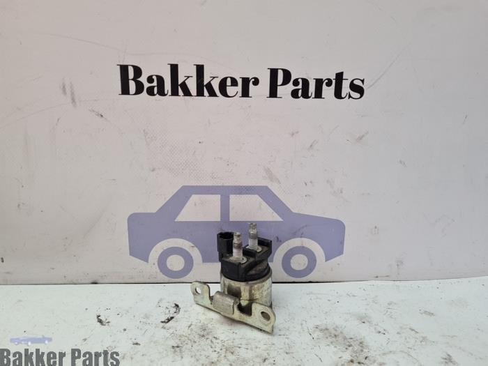 Używane Przekaznik start/stop Nissan Qashqai (J10) 1.6 dCi Pure Drive Cena € 30,00 Procedura marży oferowane przez Bakker Parts