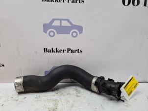 Begagnade Laddluftkylarrör BMW 1 serie (F20) 116d 1.6 16V Efficient Dynamics Pris € 75,00 Marginaltabell erbjuds av Bakker Parts