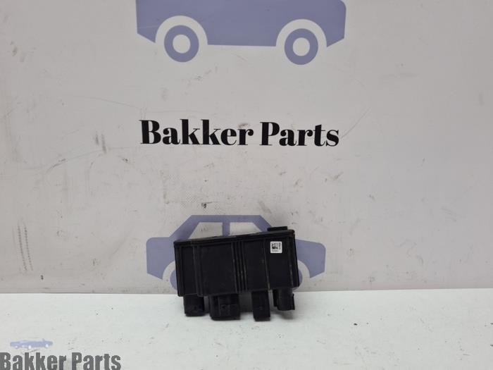 Używane Komputer pokladowy BMW 3 serie (F30) 318i 1.5 TwinPower Turbo 12V Cena € 25,00 Procedura marży oferowane przez Bakker Parts