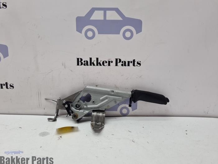 Używane Dzwignia hamulca postojowego BMW 3 serie (F30) 318i 1.5 TwinPower Turbo 12V Cena € 40,00 Procedura marży oferowane przez Bakker Parts