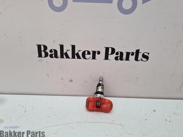 Begagnade Däcktryckssensor BMW 3 serie (F30) 318i 1.5 TwinPower Turbo 12V Pris € 25,00 Marginaltabell erbjuds av Bakker Parts