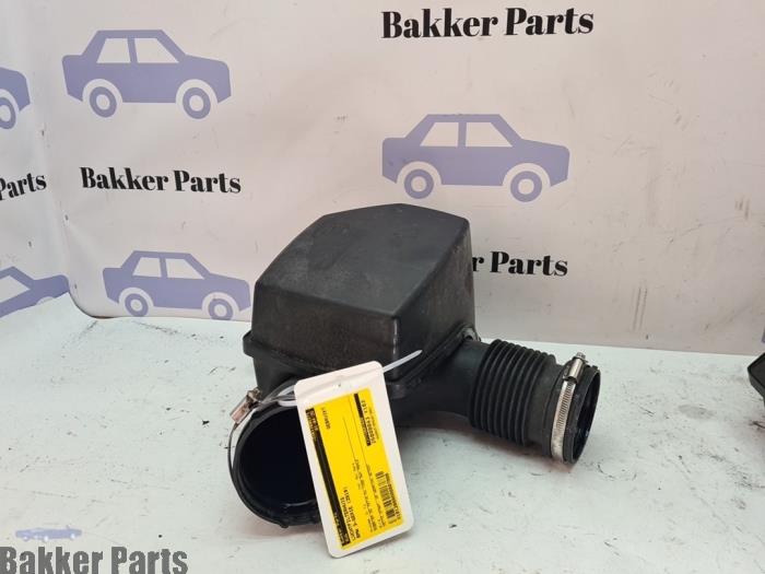 Begagnade Luftfilterhus BMW 3 serie (F30) 318i 1.5 TwinPower Turbo 12V Pris € 100,00 Marginaltabell erbjuds av Bakker Parts