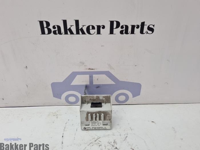 Begagnade Larmrelä BMW 3 serie (E46/4) 328i 24V Pris € 25,00 Marginaltabell erbjuds av Bakker Parts