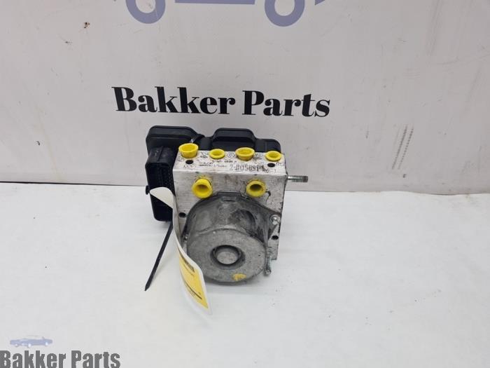 Begagnade ABS-pump Dacia Logan II 0.9 TCE 12V GPL Pris € 140,00 Marginaltabell erbjuds av Bakker Parts