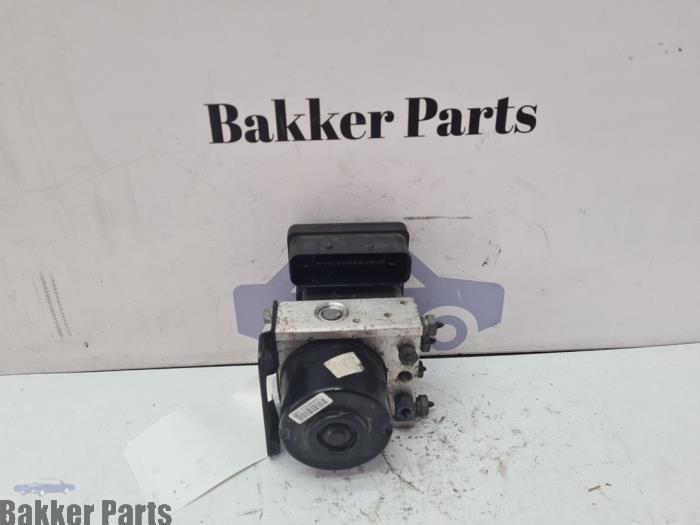 Usagé Pompe ABS Ford Fiesta 6 (JA8) 1.6 16V Sport Prix € 100,00 Règlement à la marge proposé par Bakker Parts