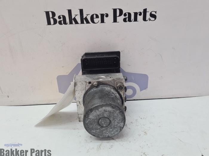 Begagnade ABS-pump Ford Transit 2.2 TDCi 16V Pris € 60,00 Marginaltabell erbjuds av Bakker Parts