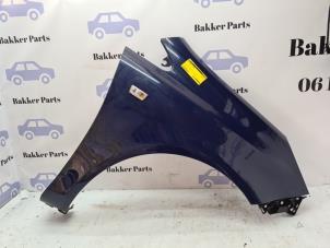 Begagnade Framskärm, höger Opel Corsa D 1.2 16V LPG Pris € 60,00 Marginaltabell erbjuds av Bakker Parts