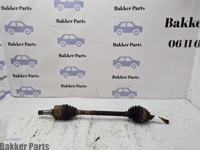 Usagé Cardan gauche (transmission) Ford Transit 2.0 TDdi 16V 300M Prix € 50,00 Règlement à la marge proposé par Bakker Parts