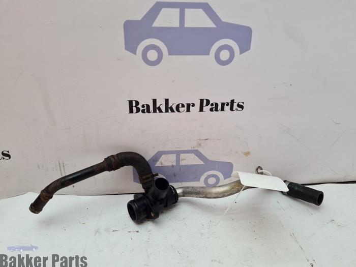 Begagnade Vattenrör Ford B-Max (JK8) 1.0 EcoBoost 12V 125 Pris € 25,00 Marginaltabell erbjuds av Bakker Parts