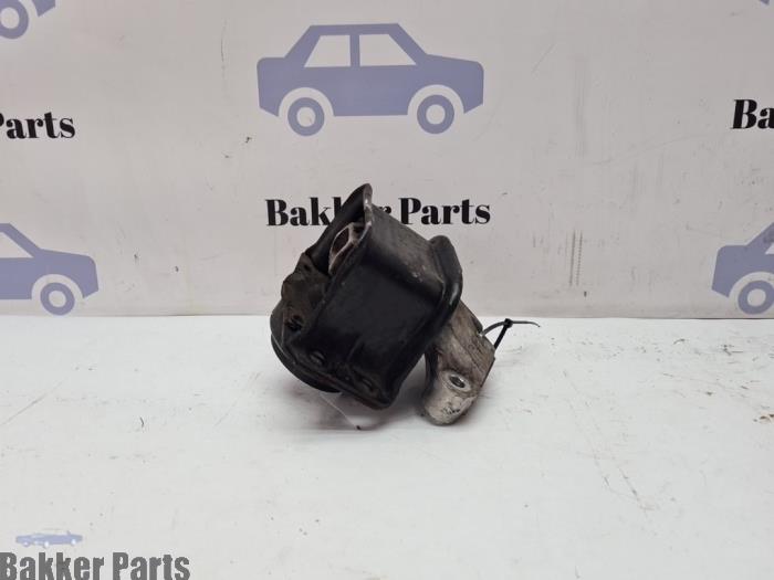 Used Engine mount Peugeot 3008 I (0U/HU) 1.6 16V THP 155 Price € 40,00 Margin scheme offered by Bakker Parts