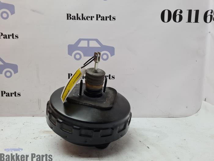 Usagé Assistant de freinage Renault Espace (JK) 2.0 16V Turbo Prix € 100,00 Règlement à la marge proposé par Bakker Parts