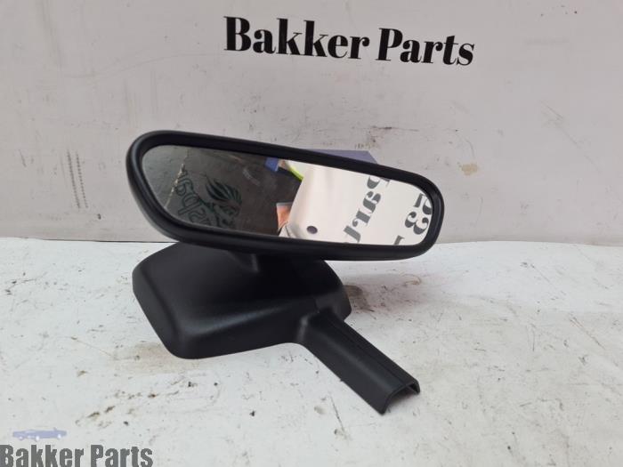Używane Lusterko wewnetrzne Peugeot 308 (L3/L8/LB/LH/LP) 1.2 12V VTi PureTech 82 Cena € 30,00 Procedura marży oferowane przez Bakker Parts