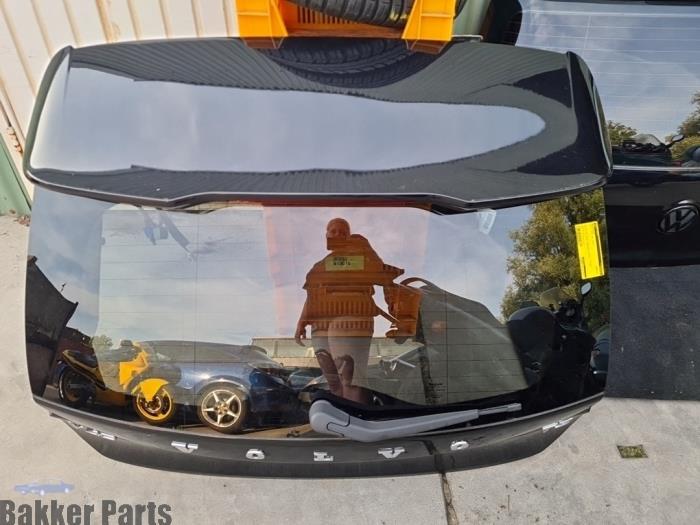 Begagnade Baklucka Volvo V40 (MV) 1.6 T3 GTDi 16V Pris € 120,00 Marginaltabell erbjuds av Bakker Parts