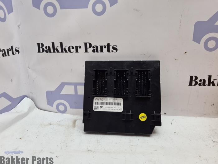 Used Body control computer Volkswagen Golf VI (5K1) 2.0 GTD 16V Price € 200,00 Margin scheme offered by Bakker Parts