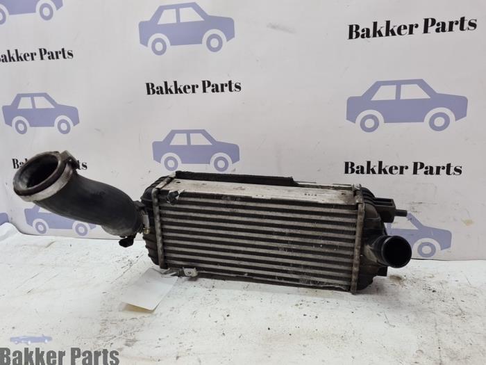 Usados Intercooler Hyundai i40 CW (VFC) 1.7 CRDi 16V Precio € 85,00 Norma de margen ofrecido por Bakker Parts