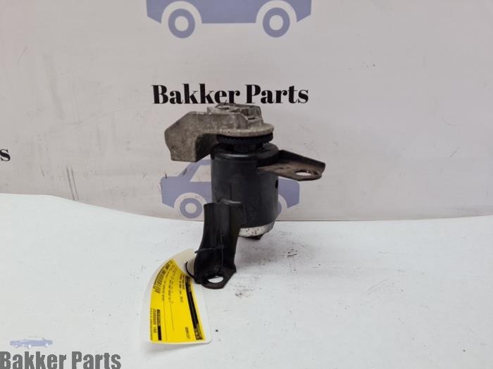 Used Engine mount Ford B-Max (JK8) 1.0 EcoBoost 12V 125 Price € 25,00 Margin scheme offered by Bakker Parts