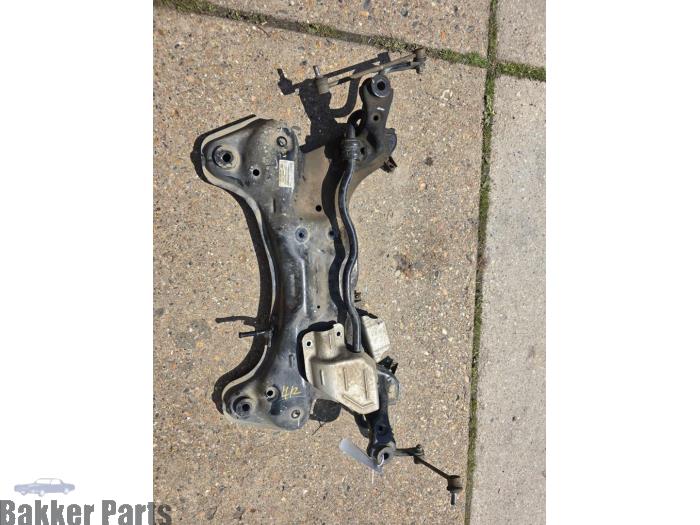 Begagnade Underram Hyundai i40 CW (VFC) 1.7 CRDi 16V Pris € 200,00 Marginaltabell erbjuds av Bakker Parts