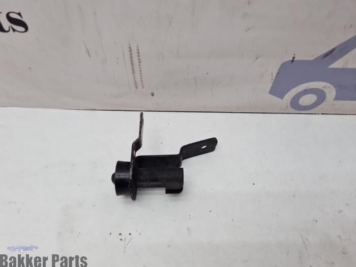 Bonnet alarm sensor