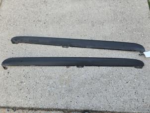 Used Sideskirt left + right Volkswagen Golf VI (5K1) 2.0 GTD 16V Price € 150,00 Margin scheme offered by Bakker Parts