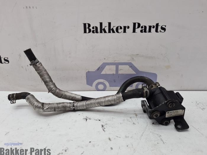 Begagnade Extra vattenpump Ford B-Max (JK8) 1.0 EcoBoost 12V 125 Pris € 50,00 Marginaltabell erbjuds av Bakker Parts