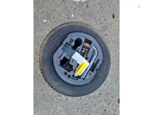 Begagnade Domkraftsset + reservhjul Volkswagen Golf VI (5K1) 1.4 TSI 122 16V Pris € 125,00 Marginaltabell erbjuds av Bakker Parts