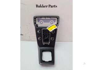 Usados Control de ordenador abordo Volvo V40 (MV) 1.6 T3 GTDi 16V Precio € 100,00 Norma de margen ofrecido por Bakker Parts