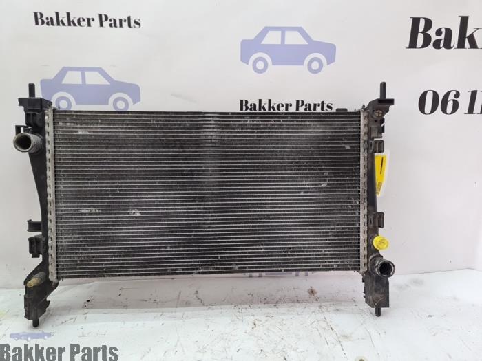 Usagé Radiateur clim Fiat Qubo 1.3 D 16V Multijet Prix € 50,00 Règlement à la marge proposé par Bakker Parts