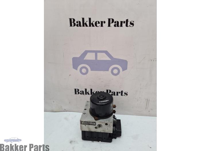 Usagé Bloc ABS Peugeot 206 (2A/C/H/J/S) 2.0 GT,GTI 16V Prix € 75,00 Règlement à la marge proposé par Bakker Parts