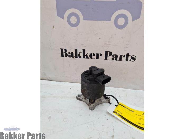Używane Zawór EGR Peugeot 206 CC (2D) 2.0 16V Cena € 25,00 Procedura marży oferowane przez Bakker Parts