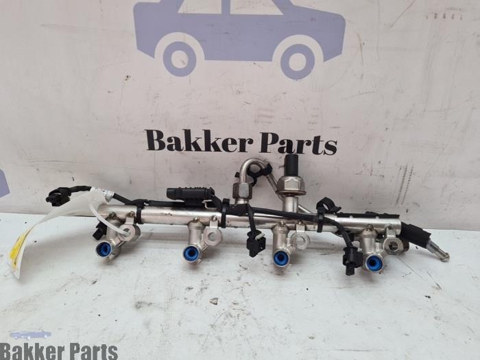 Usagé Système d'injection Mercedes C (C204) 1.8 C-180 CGI 16V BlueEfficiency Prix € 50,00 Règlement à la marge proposé par Bakker Parts