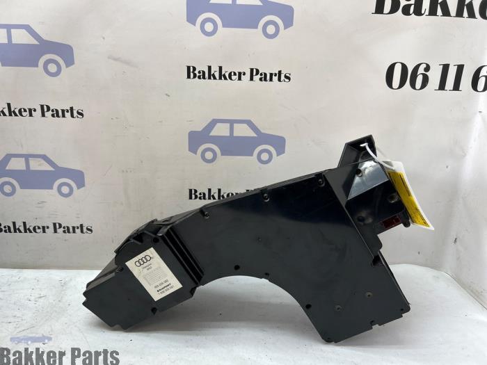 Begagnade Bashögtalare Audi A6 (C5) 2.0 20V Pris € 40,00 Marginaltabell erbjuds av Bakker Parts