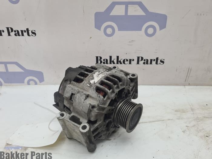 Begagnade Dynamo Audi A6 (C5) 2.0 20V Pris € 50,00 Marginaltabell erbjuds av Bakker Parts
