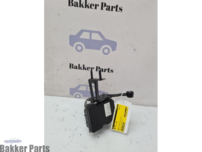 Usagé Bloc ABS BMW X3 (E83) 3.0i xDrive 24V Prix € 200,00 Règlement à la marge proposé par Bakker Parts