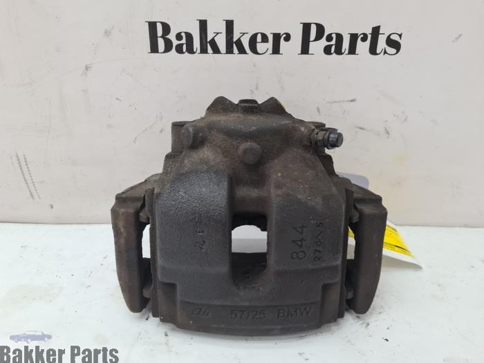 Gebrauchte Bremszange links vorne BMW X3 (E83) 3.0i xDrive 24V Preis € 50,00 Margenregelung angeboten von Bakker Parts
