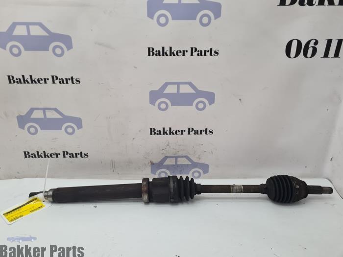 Gebrauchte Antriebswelle rechts vorne Ford Fiesta 6 (JA8) 1.25 16V Preis € 50,00 Margenregelung angeboten von Bakker Parts